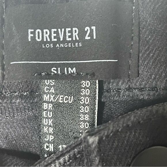 Forever 21 Men’s Checkered Shorts Size 30 Slim - Picture 8 of 10